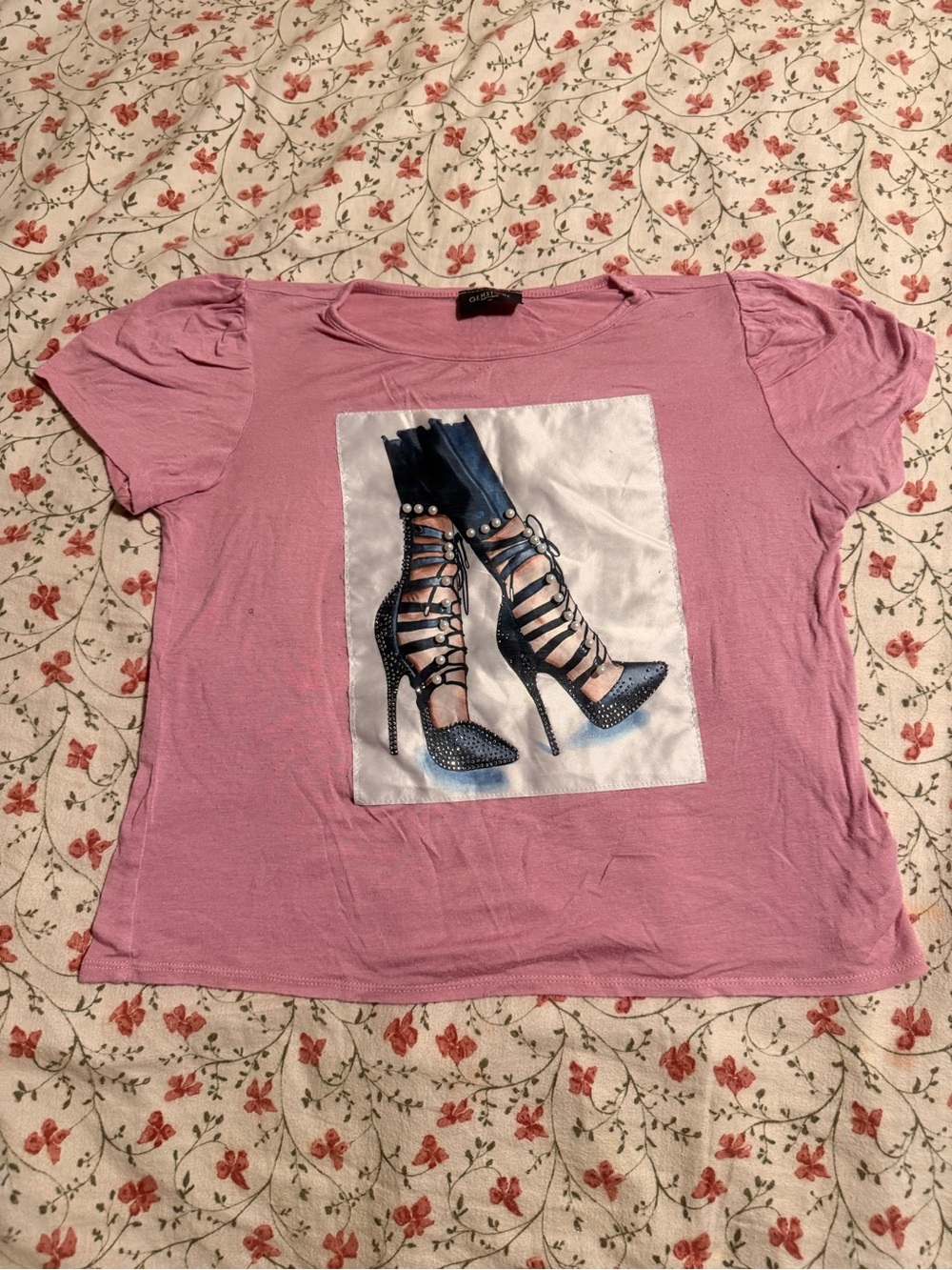 Girls' Pink Short-Sleeve Graphic Tee with High-Heel Print